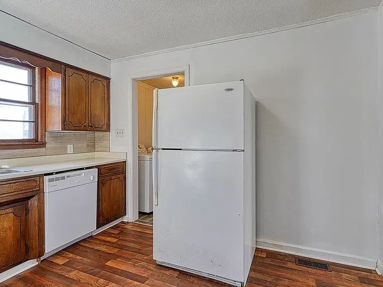111 Forest Ln — Photo 11