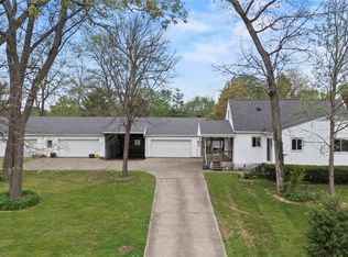 2762 Old Yellow Springs Rd, Fairborn, OH 45324