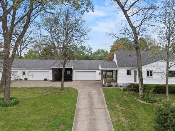 2762 Old Yellow Springs Rd, Fairborn, OH 45324