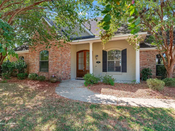 423 Hidden Oaks Cir, Shreveport, LA 71106