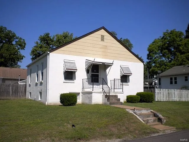 9815 Joplin Ave photo 1