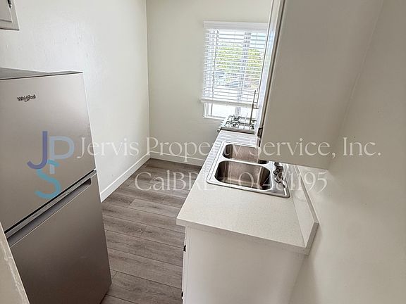 2nd image of 4517 E 52nd Pl #21