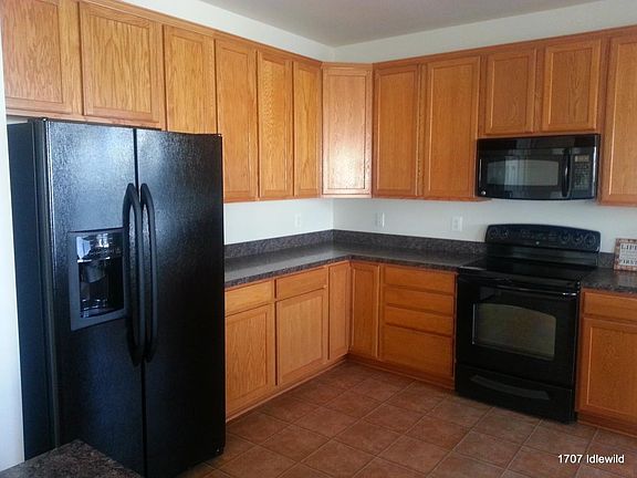 3rd image of 1707 Idlewild Blvd