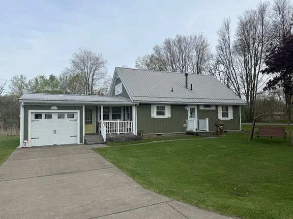 10659 Center Ave, Conneaut Lake, PA 16316