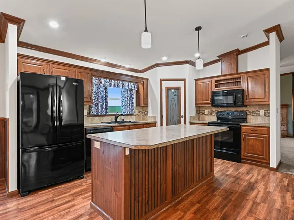 1365 County Road H, Cuba City, WI 53807