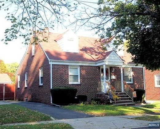 1st image of 12 Stratford Pl