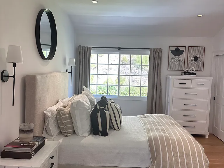 2964 Mandeville Canyon Rd — Photo 20