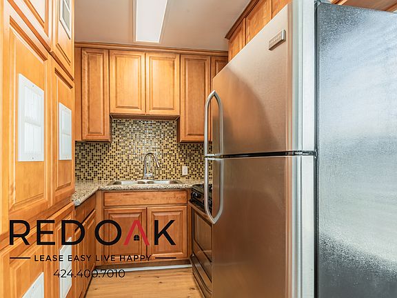 3rd image of 8613 W Olympic Blvd #8613