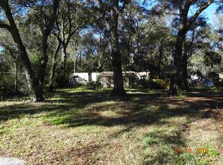 7960 Spring View Ave, Fanning Springs, FL 32693