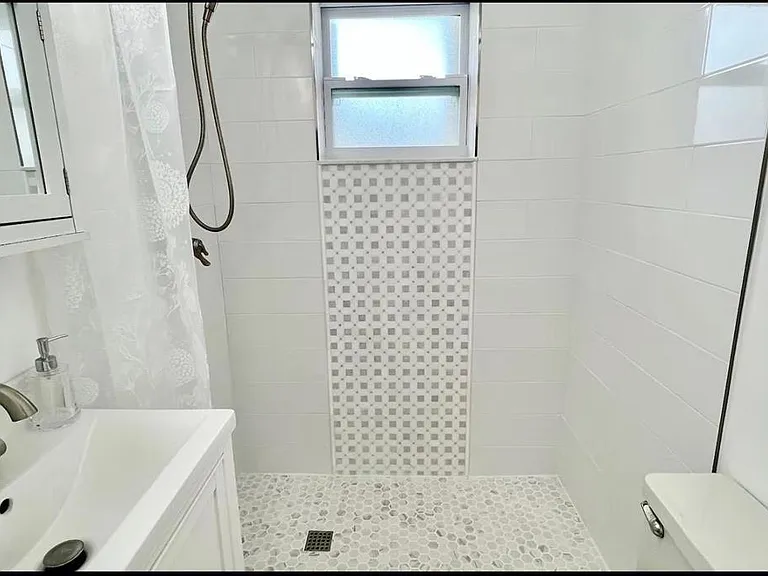 3312 SE 7th St #1A — Photo 6