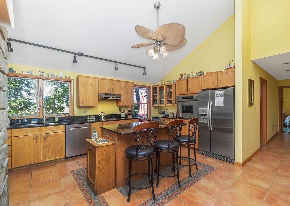 238 West St, Belchertown, MA 01007 Zillow