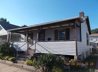 146 Oakland Ave, Pawtucket, RI 02861