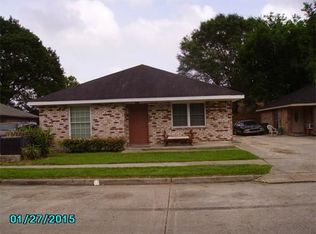 252 Meadows Dr, Destrehan, LA 70047