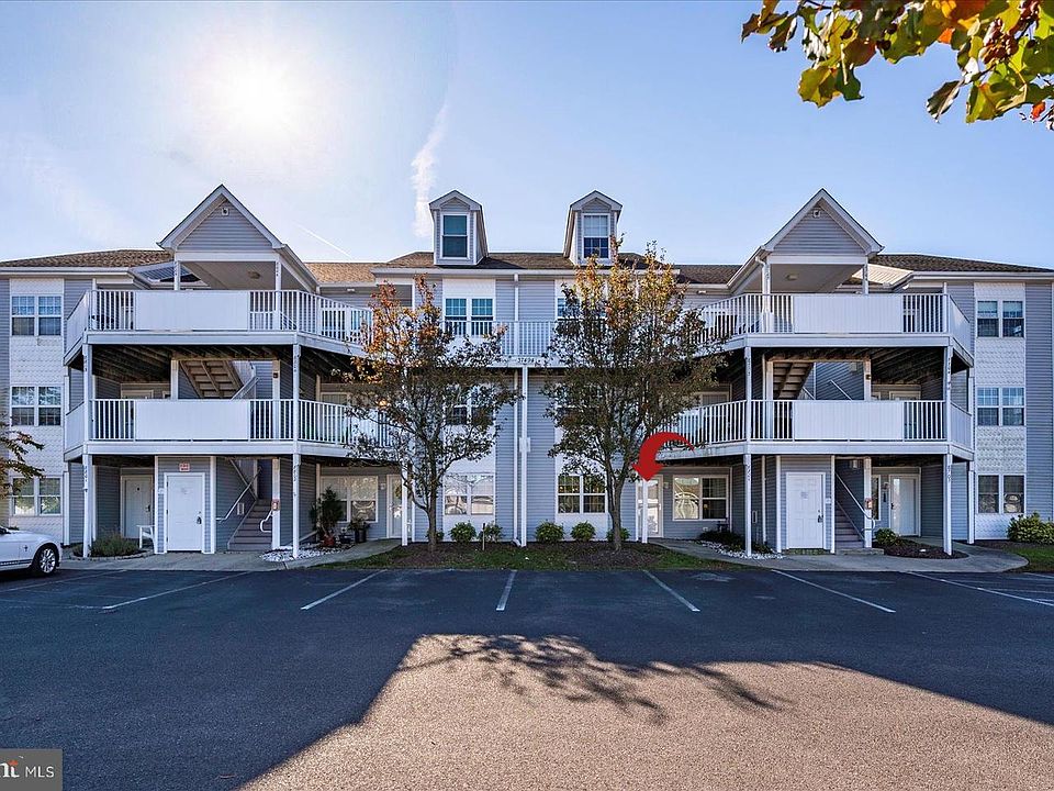 1st image of 37494 Pettinaro Dr Unit 8701