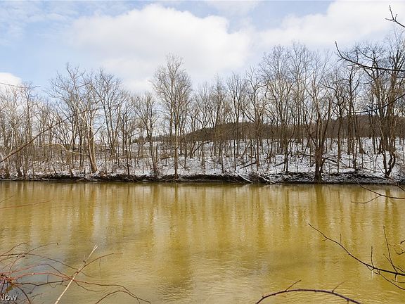 3rd image of 15500 Hunter Rd