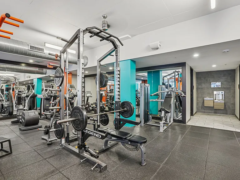 The Arnold — Photo 12