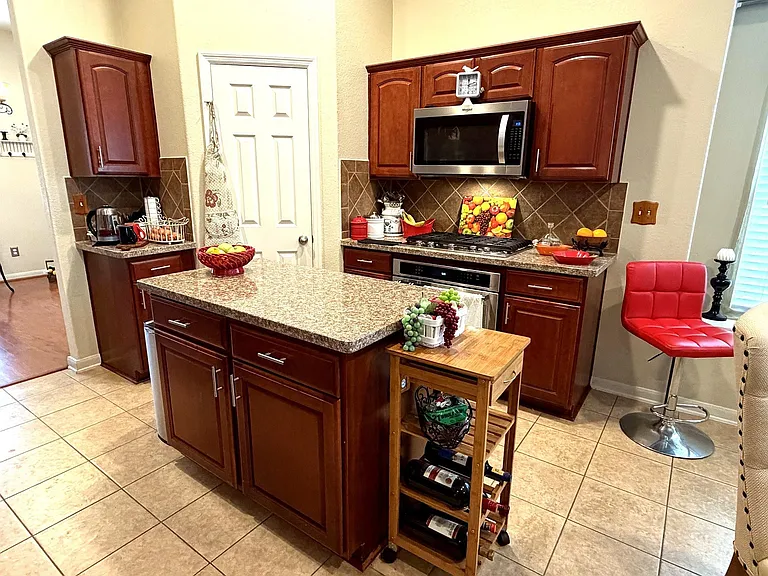 5811 Deleon Trail Dr — Photo 6