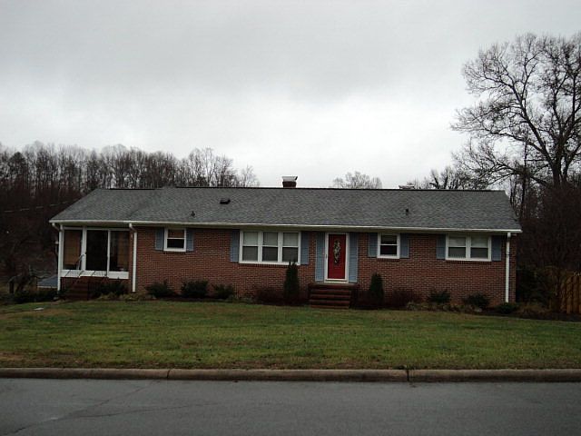1st image of 1105 S Woodleigh Cir