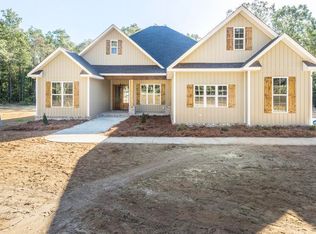 901 Robinhood Rd, Dublin, GA 31021