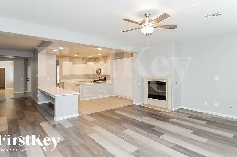 5595 Criollo Dr — Photo 3