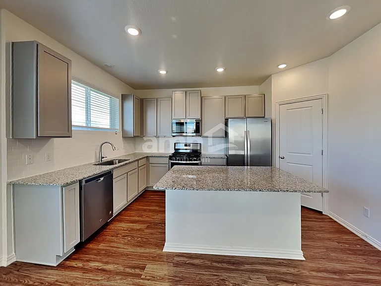 320 Aspen Waters — Photo 2