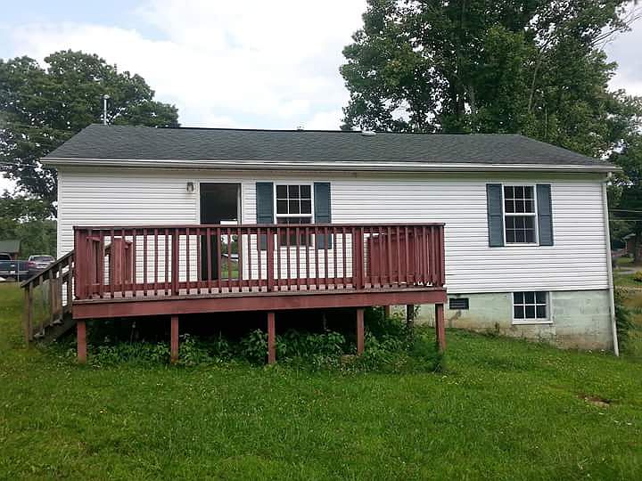 1st image of 233 Astoria Dr