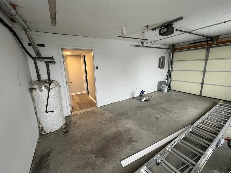 300 Stewart Ln #31 — Photo 14