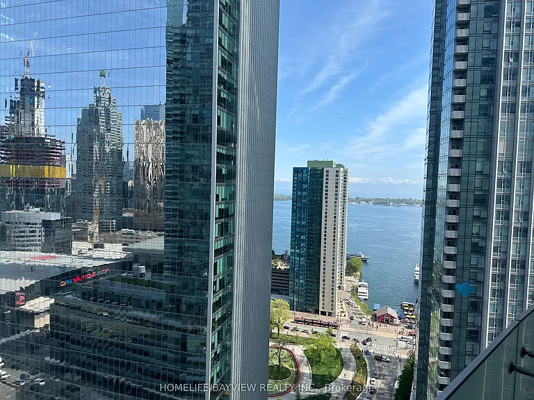 14 York St #2701 — Photo 1