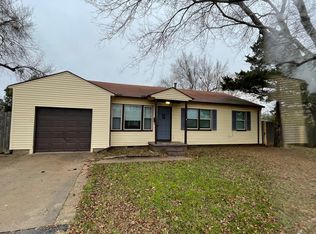 305 S 3rd St, Jenks, OK 74037