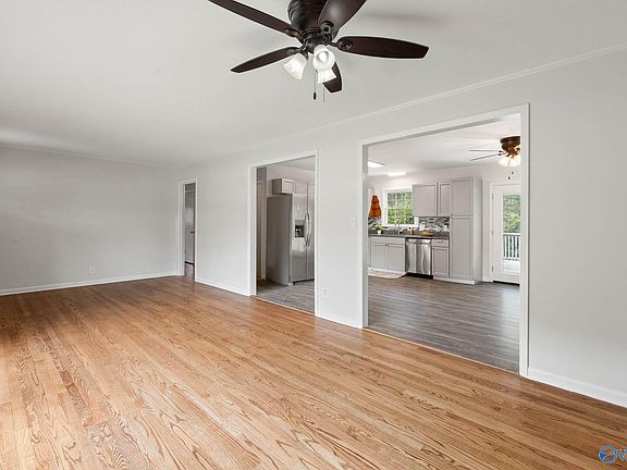3rd image of 10008 Hickory Hill Ln SE