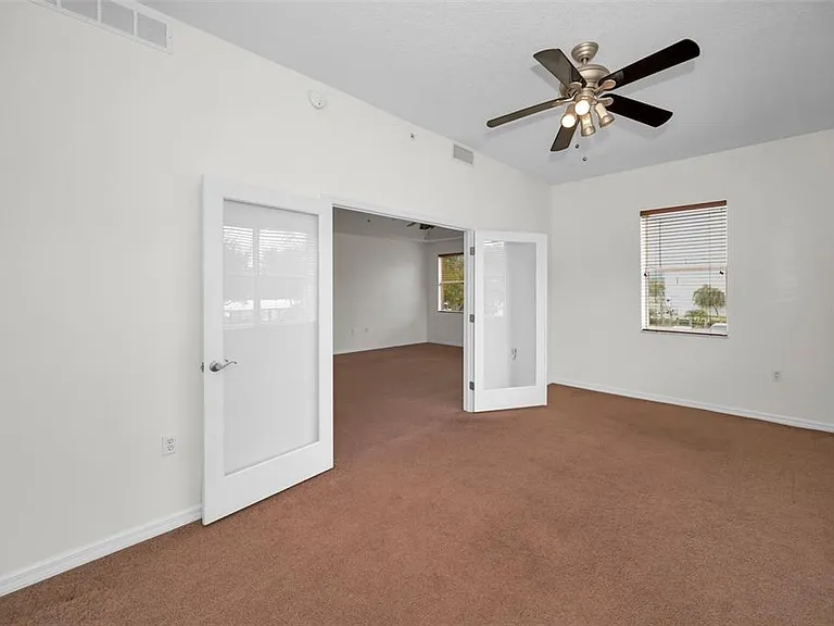 606 Wells Ct #202 — Photo 20