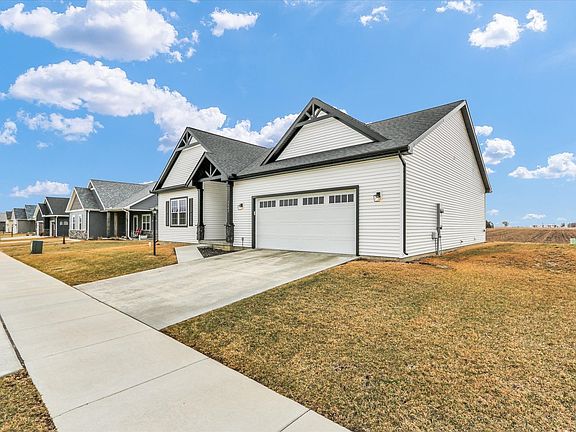 2nd image of 1507 Hillshire Dr