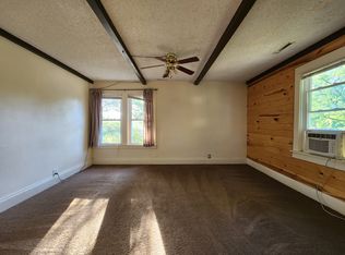 901 S 7th St #2, Dekalb, IL 60115