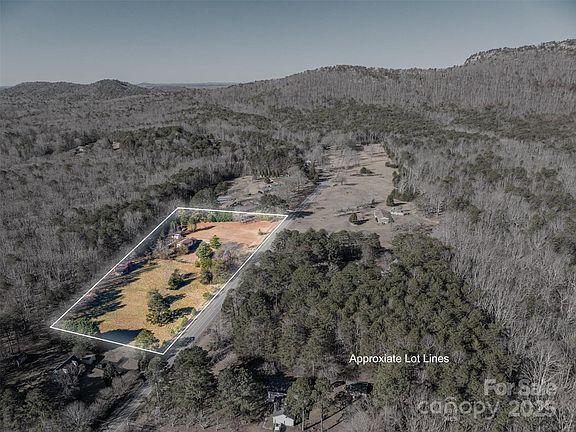 4th image of 255 Kings Dr