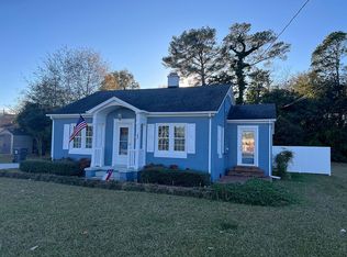 203 National St, Roseboro, NC 28382