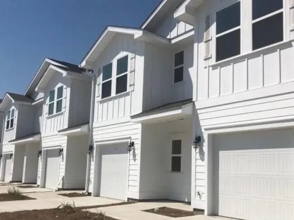 30 Sandy Cove Way, Pt Washington, FL 32459