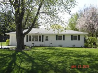 4661 E Hayden Dr, Decatur, IL 62521