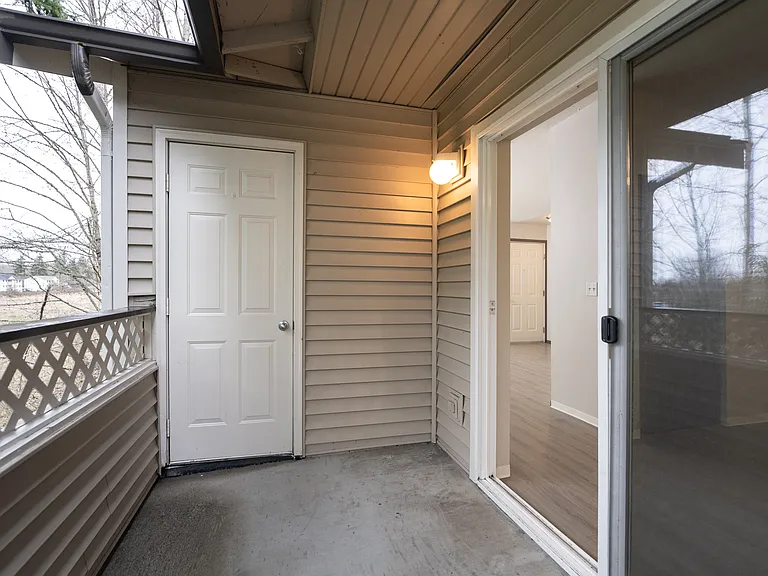 3 Bedroom 2 Bath - 1,130 Sq Ft 3 Bedroom 2 Bath - 1,130 Sq Ft