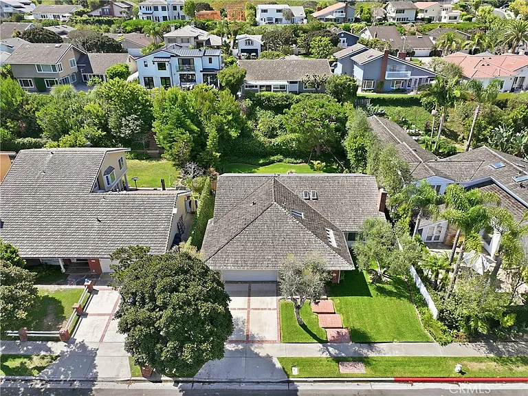 2215 Port Lerwick Pl — Photo 31