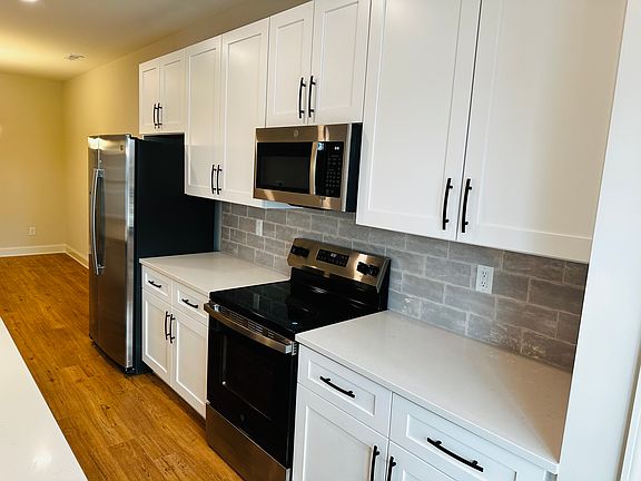 5th image of 521 N Linwood Ave
