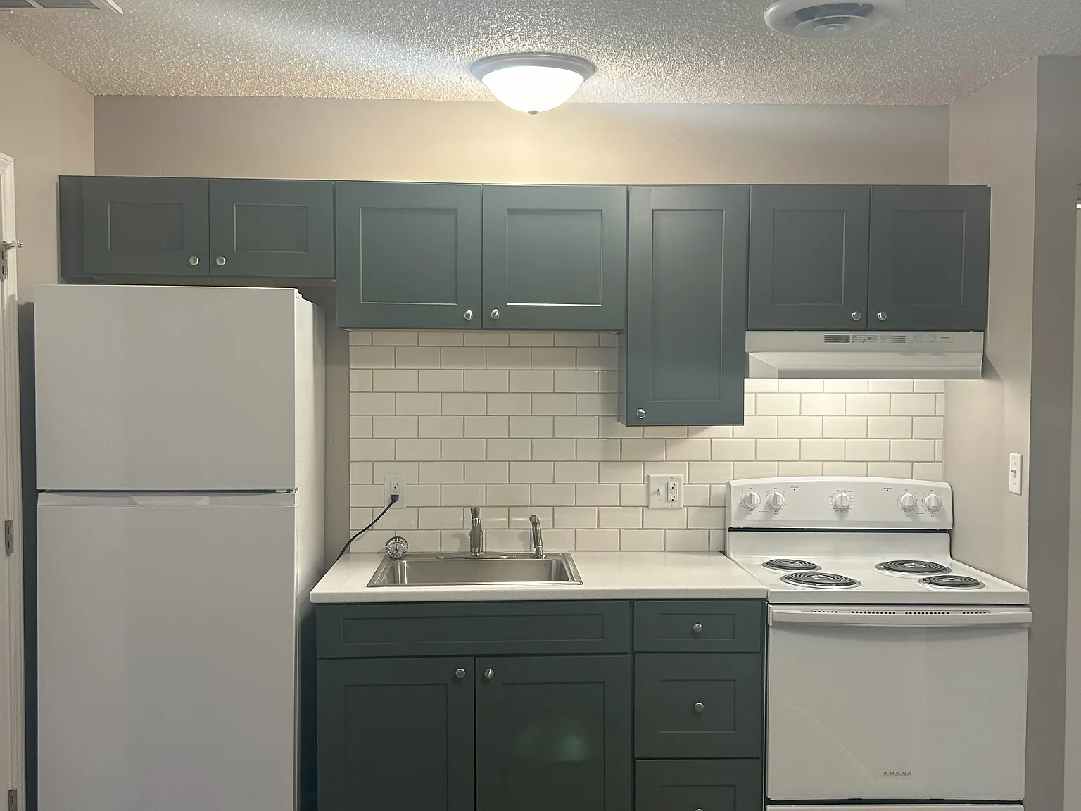1 bed, $800 — Photo 1