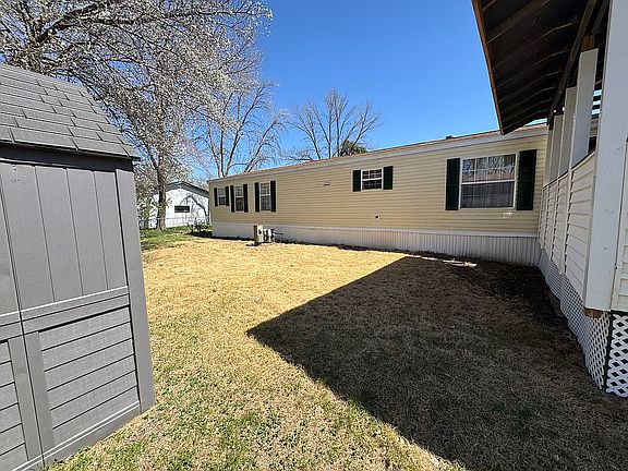 4th image of 28 Cotts Dr
