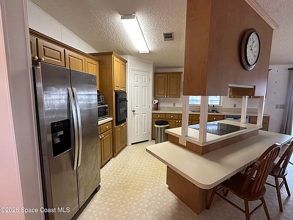 5th image of 3995 Gatewood St
