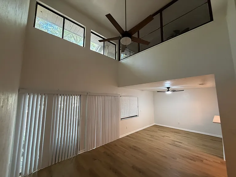 5424 SW 4th Pl — Photo 6