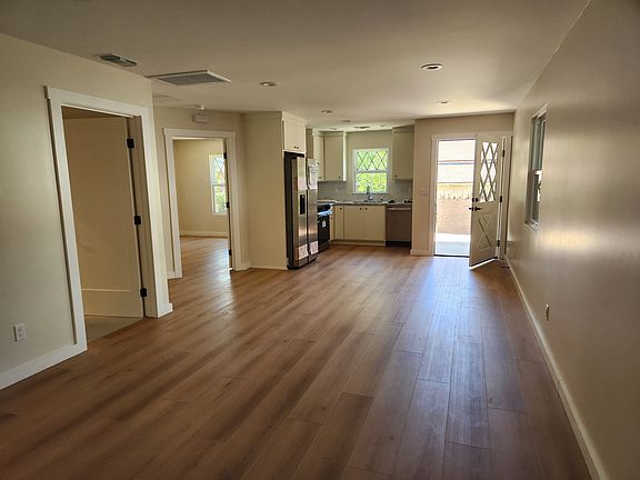 4th image of 465 Harrison Ave #A