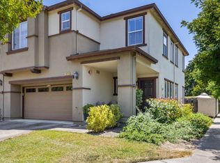 2870 Pear Blossom Dr, Santa Rosa, CA 95407