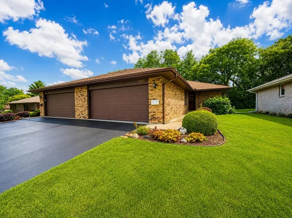 1285 Brandywine Dr, Rockford, IL 61108