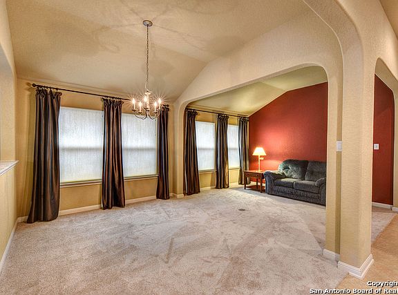 5th image of 310 Birkdale Dr