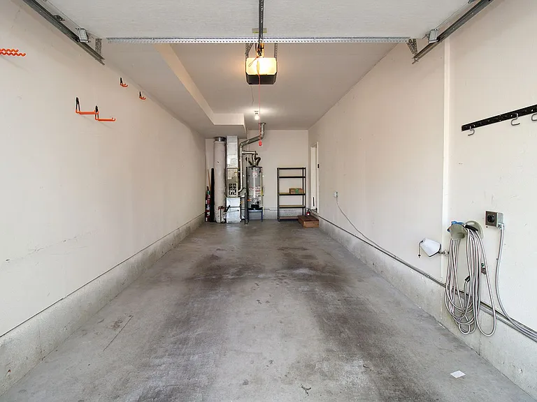 10722 NE 5th Ave — Photo 28