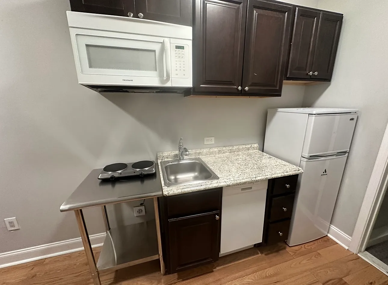 1 bed, $950 — Photo 3